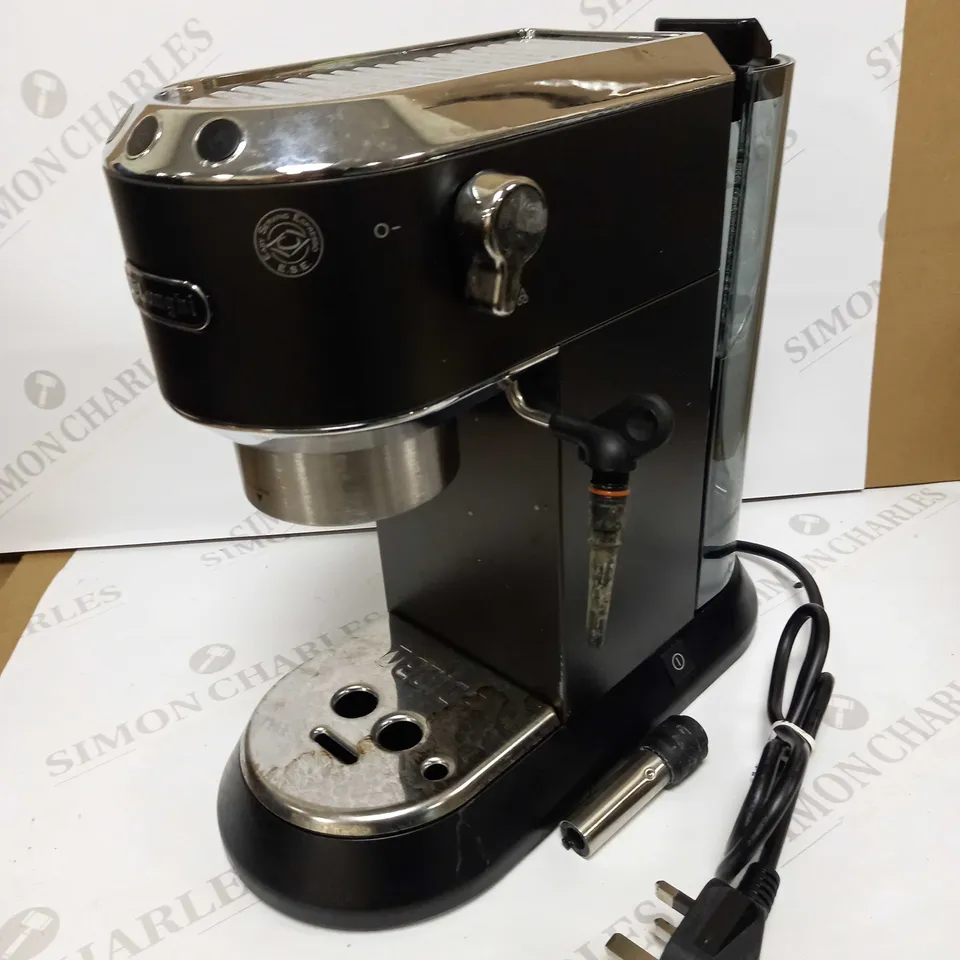 DE'LONGHI DEDICA COFFEE MACHINE