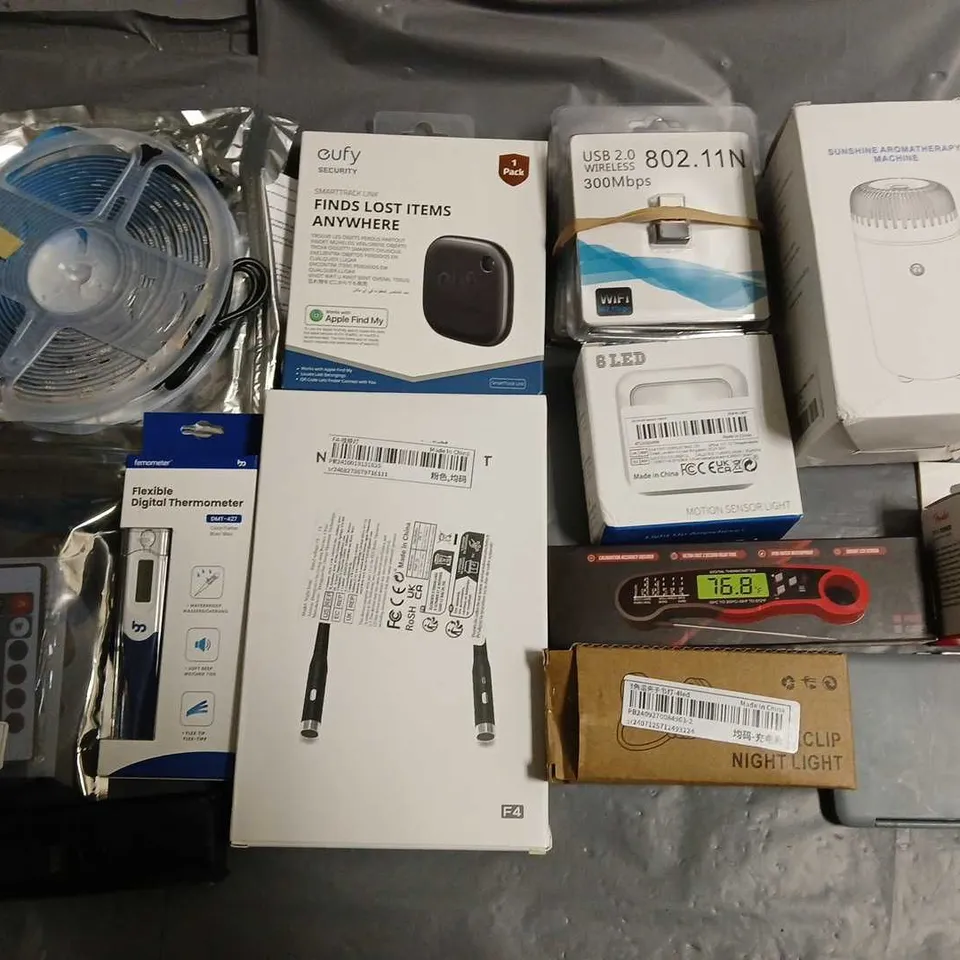 LOT OF APPROXIMATELY 20 ASSORTED HOUSEHOLD ITEMS TO INCLUDE EUFY SMARTTRACK LINK, RGB LIGHT STRIPS AND DIGITAL THERMOMETER