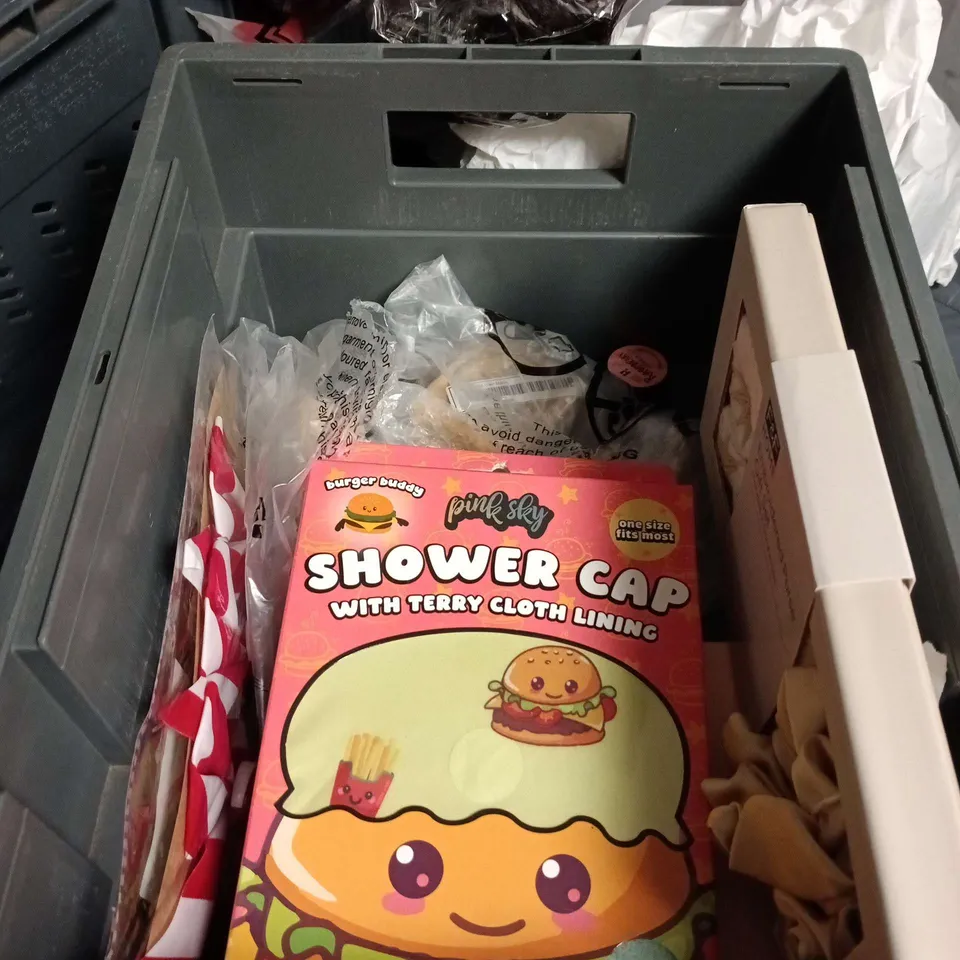 APPROXIMATELY 10 ASSORTED HEALTH AND BEAUTY ITEMS INCLUDING BURGER BUDDY SHOWER CAP AND EMBROIDERED PURSE GIFT SET 