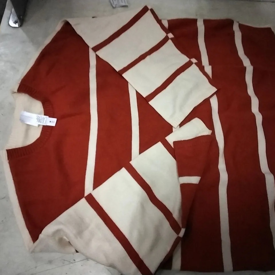 BOX CONTAINING WYNNE LAYERS ORANGE JUMPERS , SIZE M, 10PCS