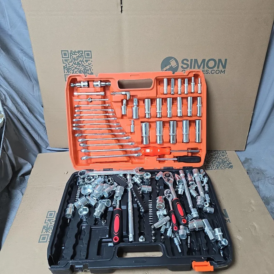 216-PIECE SOCKET & BIT SET IN ORANGE CASE