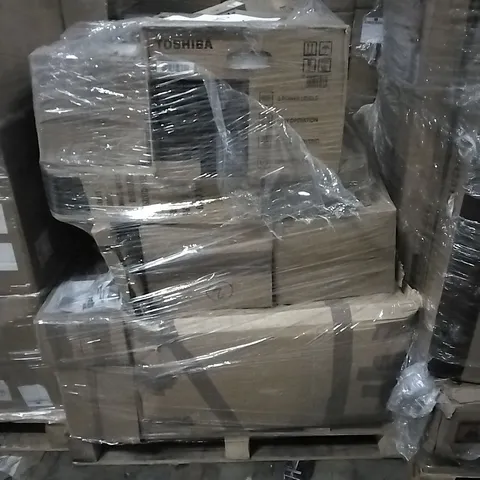 PALLET TO INCLUDE TOSHIBA MICROWAVE OVEN, LED FLOOD LIGHTS,CONSOLE TABLE, SHOE STORAGE BOX AND OTHER ASSORTED ITEMS...