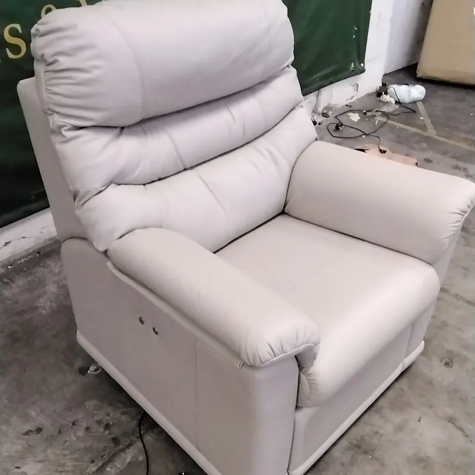 QUALITY BRITISH DESIGNED & MANUFACTURED G PLAN MALVERN POWER RECLINER CHAIR OXFORD PUTTY LEATHER