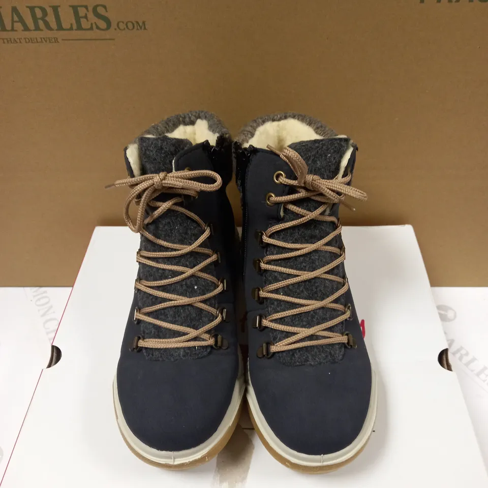 RIEKER LACE BOOT NAVY - SIZE 4