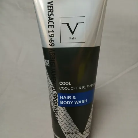 APPROXIMATELY TWELVE VERSACE 19.69 ABBIGLIAMENTO HAIR & BODY WASH – 250 ML