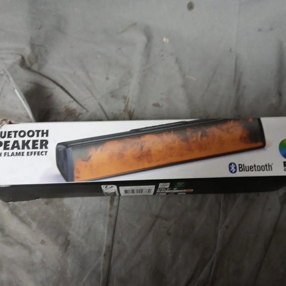 BOXED BLUETOOTH SPEAKER WITH FLAME EFFECT – RGB COLOUR