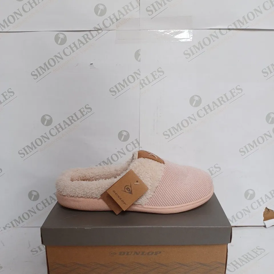 DUNLOP EVA SLIPPERS IN BEIGE - UK 8