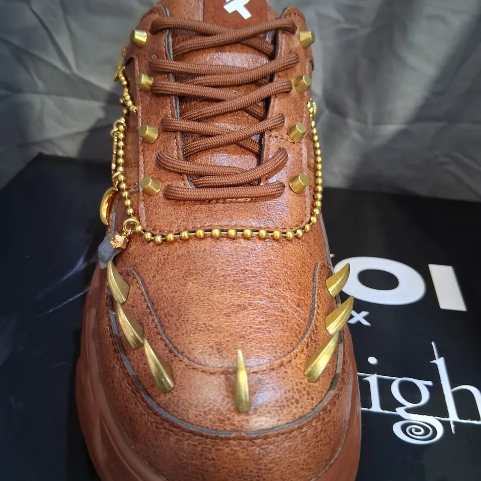BRAND NEW BOXED KOI X THE TWILIGHT SAGA LOCA JINX CHARM TRAINERS BROWN SIZE 6