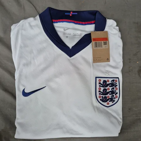 NIKE ENGLAND FOOTBALL TOP IN WHITE SIZE LARGE