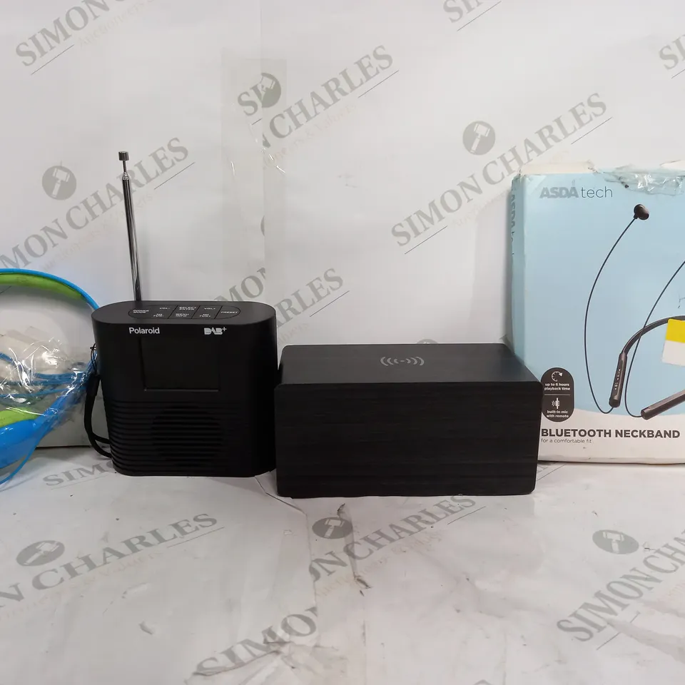 BOX OF 4 ASSORTED ITEMS TO INCLUDE - EARBUD NECK BAND - POLAROID DAB+ - MINI HEADPHONES ETC
