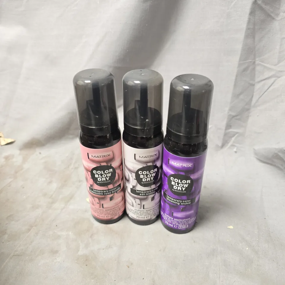 APPROXIMATELY 20 ASSORTED MATRIX BLOW DRY SPRAYS TO INCLUDE ROSE BLONDE, BLOOMING ORCHID, ASH BLONDE, ETC - COLLECTION ONLY