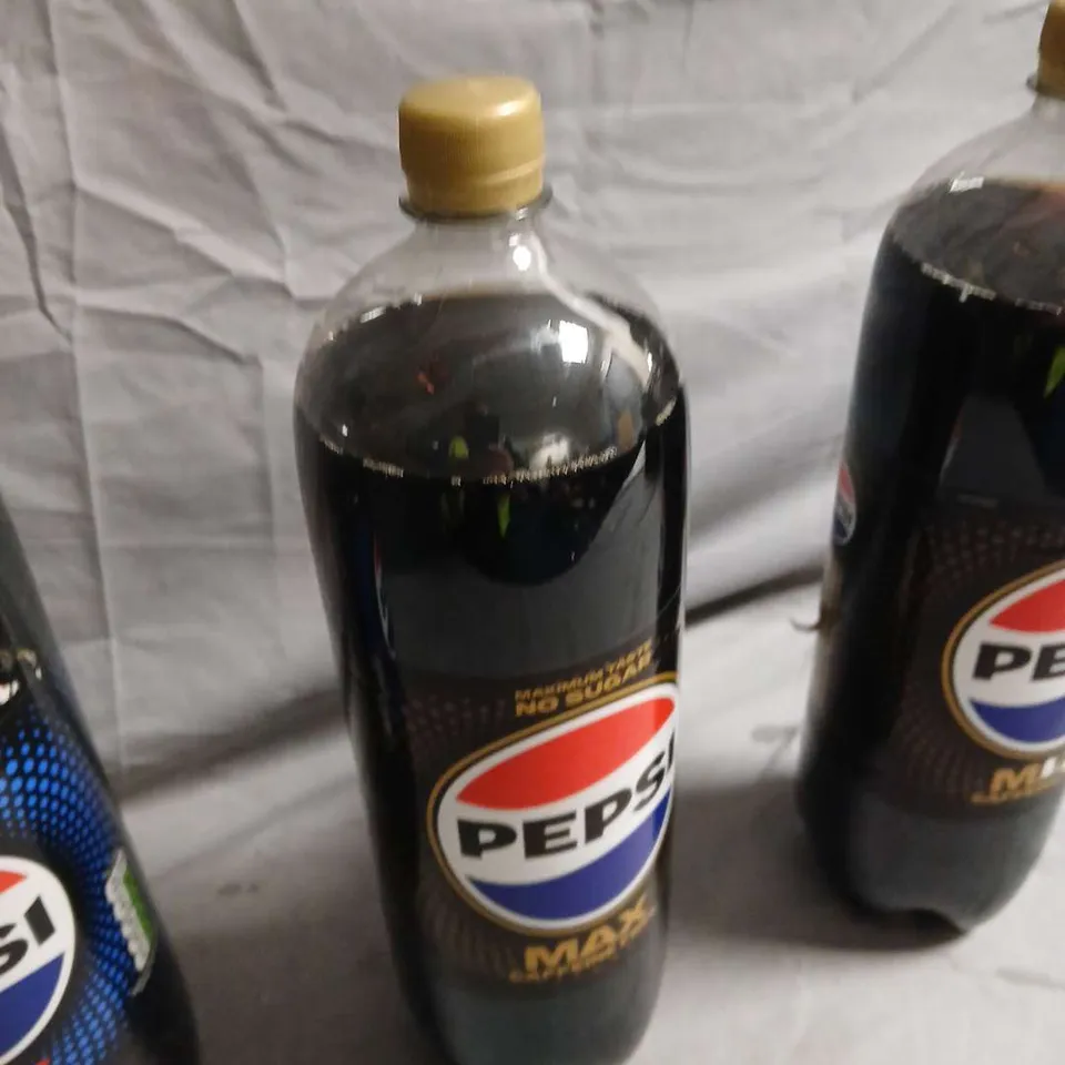 PEPSI MAX COLA BOTTLES – SET OF 3