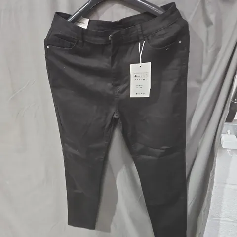 REDBERRY PARIS BLACK TROUSERS – (EU 44 / XXL)