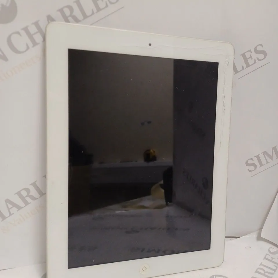 APPLE IPAD TABLET - MODEL UNSPECIFIED