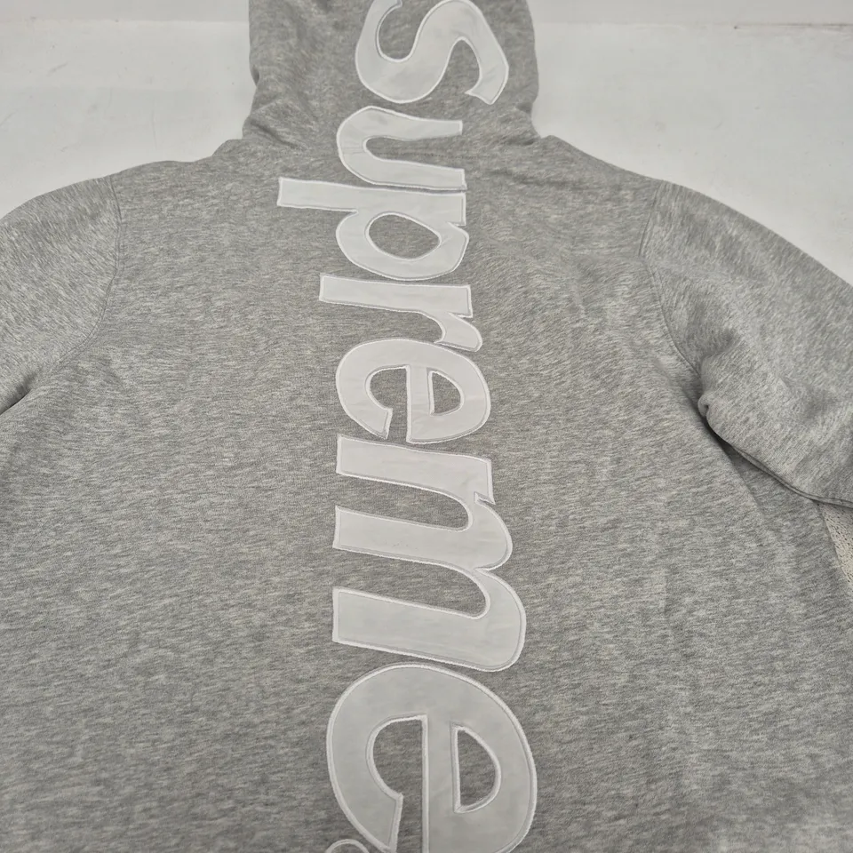 SUPREME CASUAL HOODIE IN GREY - SIZE SMALL