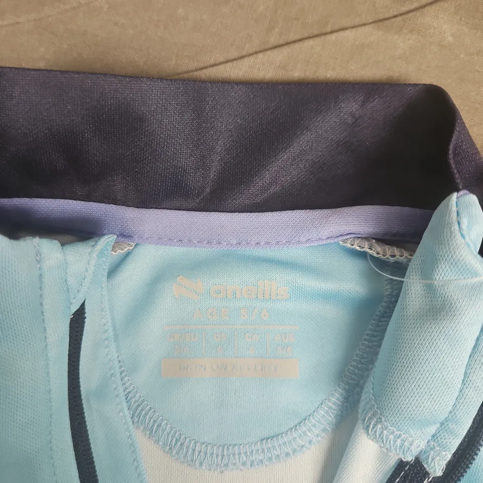 ONEILLS Kids' top – Navy & Teal, Koolite, Age 5-6