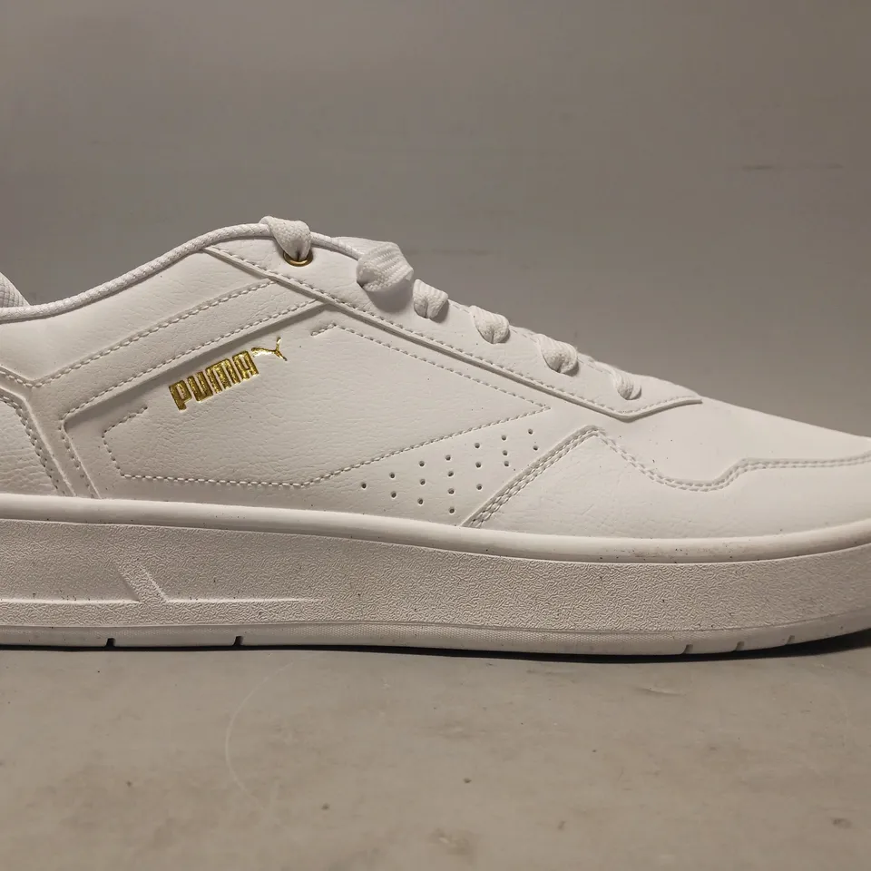 PAIR OF PUMA SHOES IN WHITE UK SIZE 12