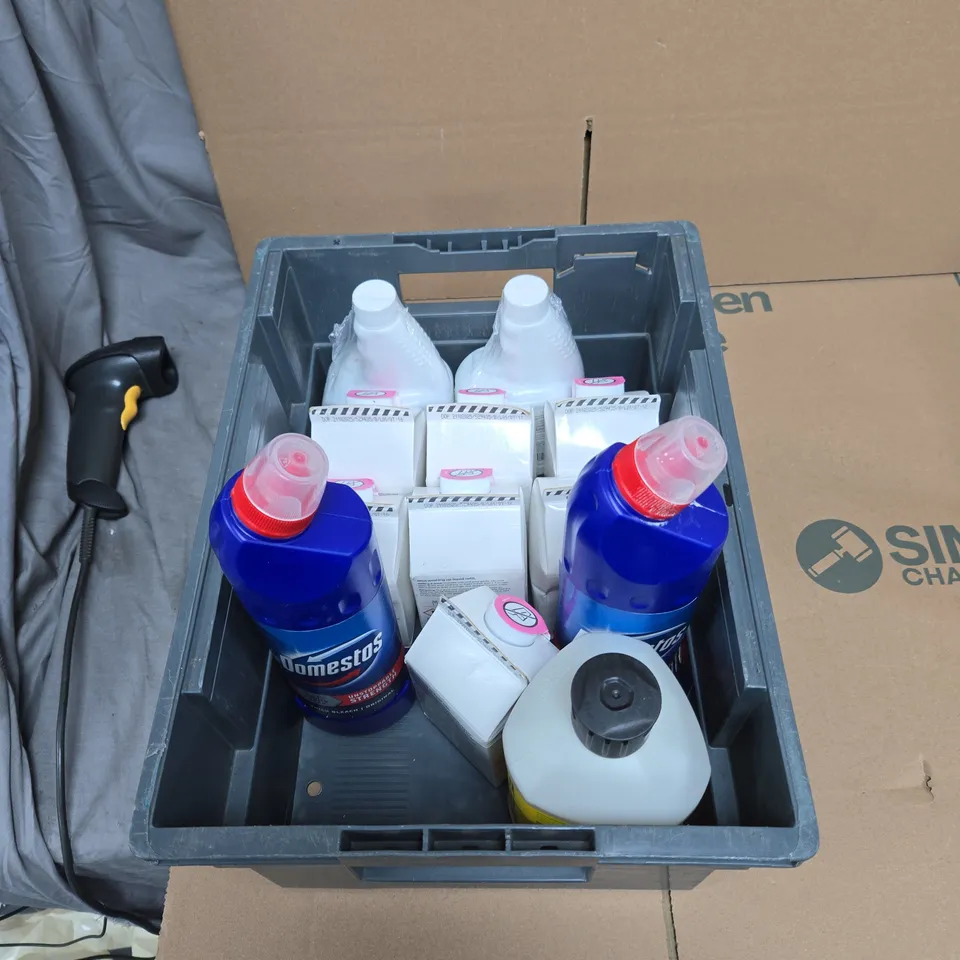 TOTE OF APPROXIMATELY 10 ASSORTED LIQUIDS TO INCLUDE: KARCHER CARPET AND UPHOLSTERY CLEANER