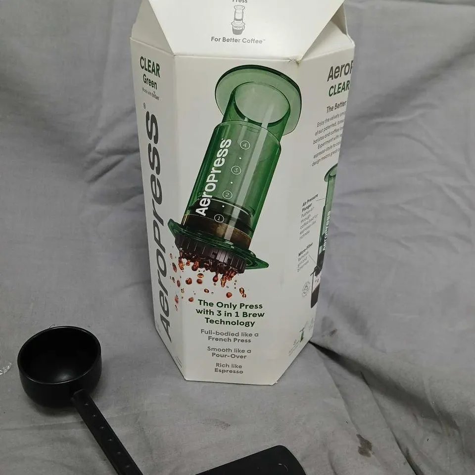 AEROPRESS COFFEE MAKER – CLEAR GREEN WITH SCOOP AND ACCESSORIES