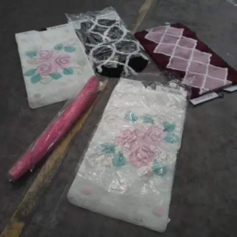5 X ASSORTED BATHMAT SETS
