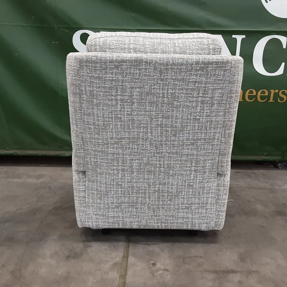 QUALITY BRITISH MANUFACTURED DESIGNER G PLAN KINGSBURY CHAIR B102 SHORE OATMEAL 