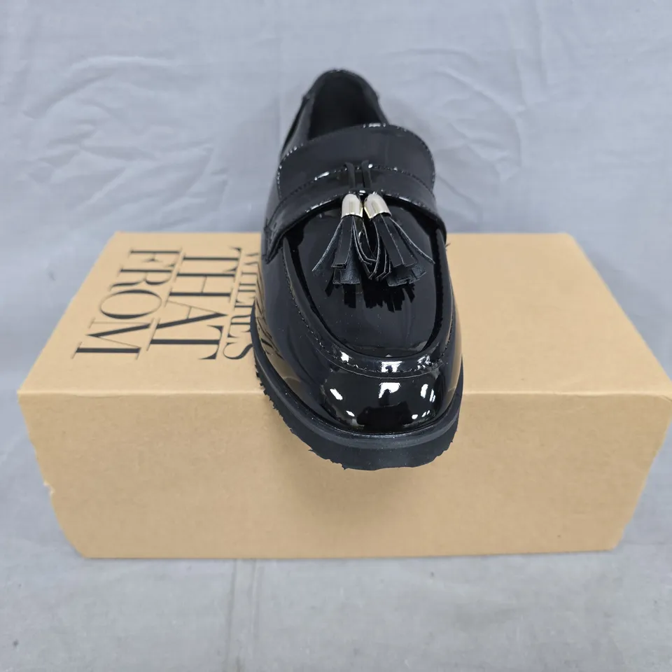 BOXED PAIR OF WHERE'S THAT FROM LOAFERS IN GLOSSY BLACK SIZE UK 4