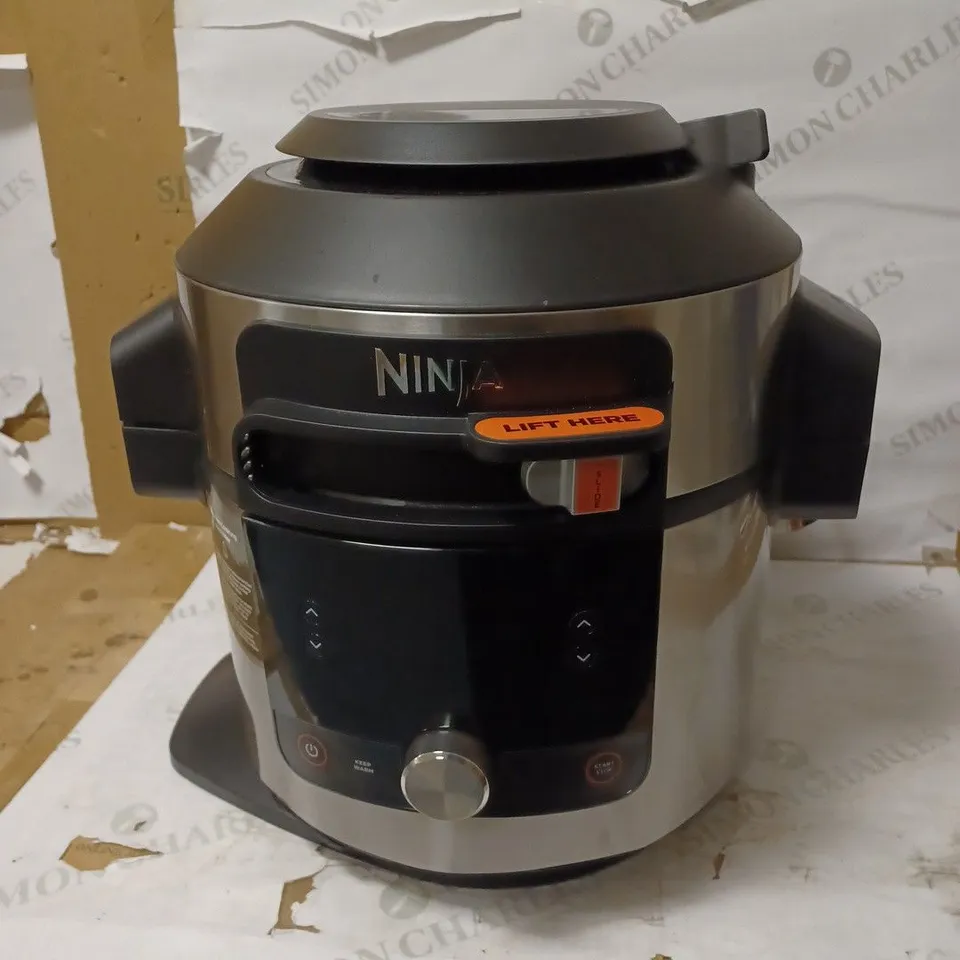 NINJA FOODI MAX SMARTLID MULTI-COOKER 