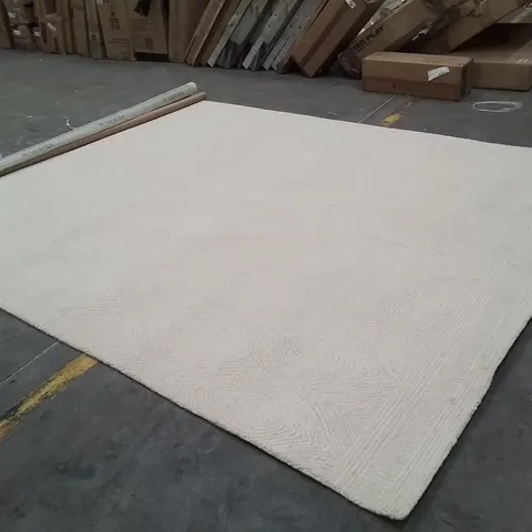 QUALITY DESIGNER AREA RUG - APPROXIMATELY 305X240CM