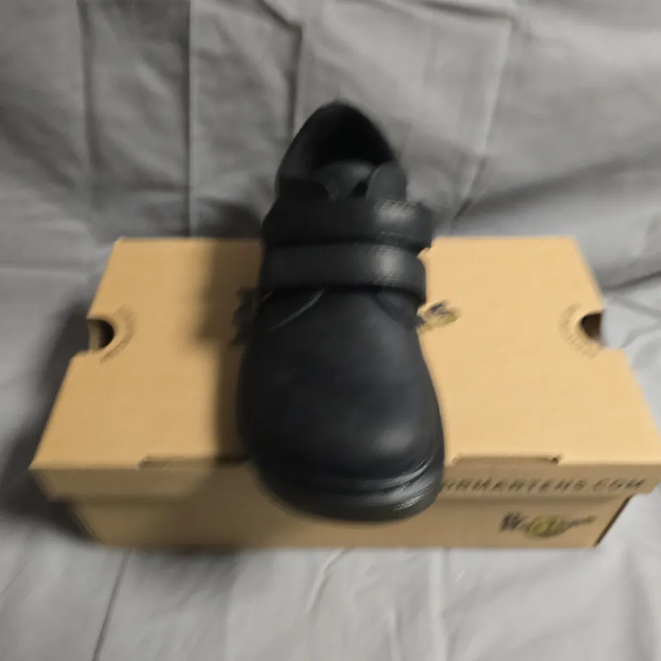 BOXED PAIR OF DR.MARTENS RAFFE LEATHER SHOE - UK SIZE 1 