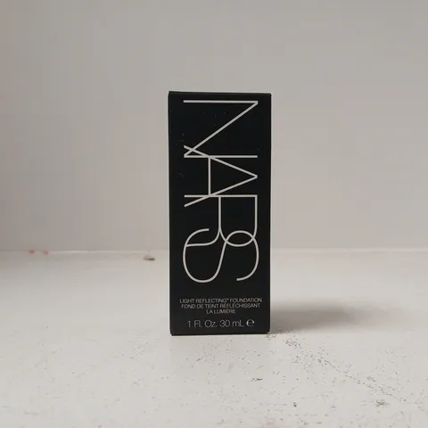 NARS LIGHT REFLECTING FOUNDATION β 30 ML - LIGHT 4.5 VIENNA