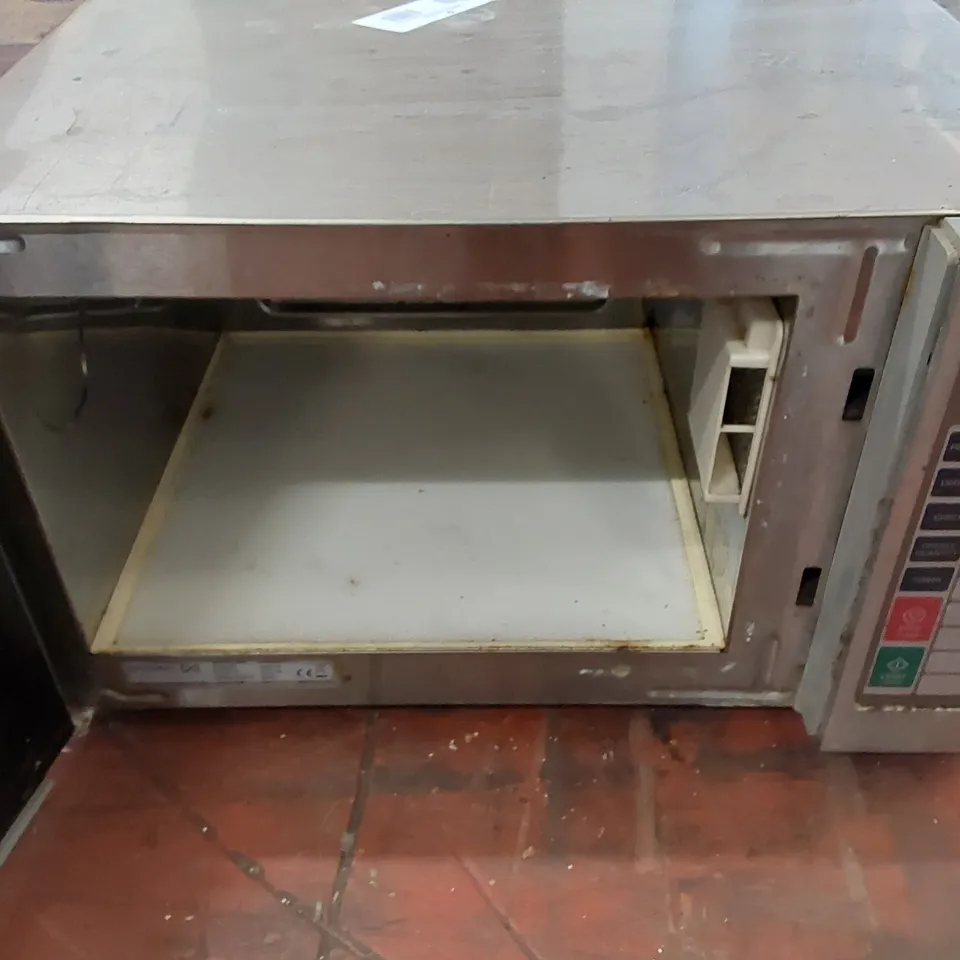DAEWOO KOM-9P11 COMMERCIAL MICROWAVE OVEN - LIGHT DUTY