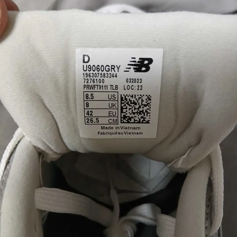 NEW BALANCE 9060GY SNEAKERS – GRAY/WHITE, US 8.5 (UK 8, EU 42)