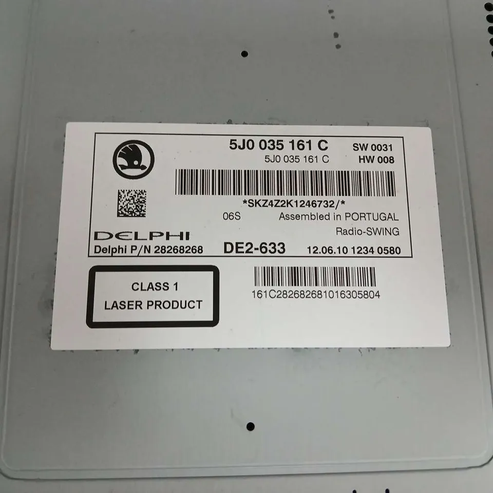 SKODA DELPHI RADIO-SWING MP3 CAR HEAD UNIT – 5J0 035 161 C