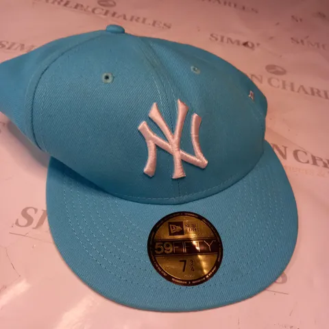 NY TURQUOISE CAP