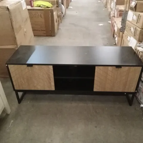 VONHAUS DALTON 2 DOOR CHEVRON DESIGN TV UNIT