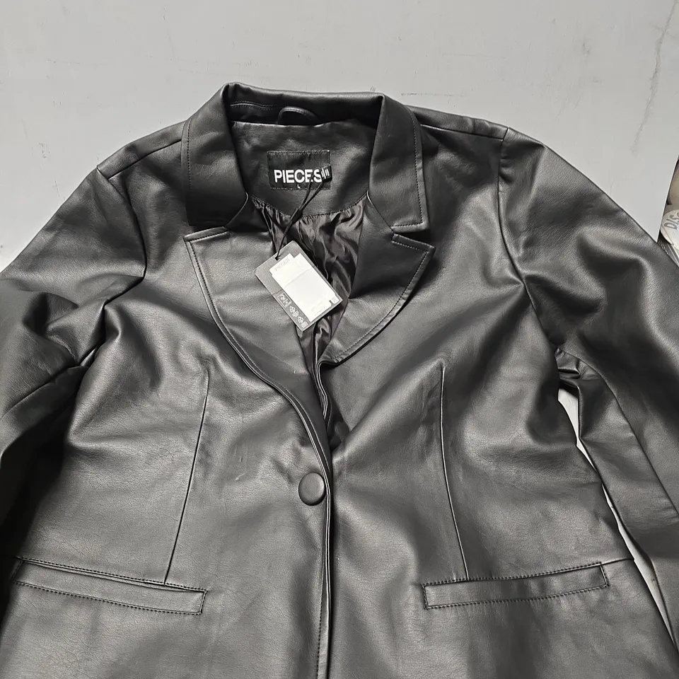 PIECES BLACK BUTTON JACKET - LARGE