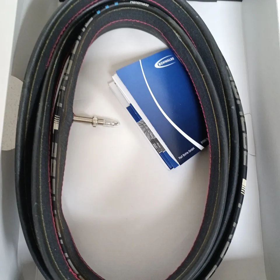 Schwalbe Pro One HT Handmade Tubular Tyre – 700x25c (25-622)