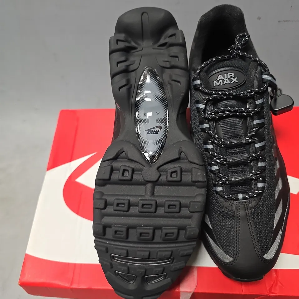 BOXED NIKE AIR MAX 95 UL SIZE 9