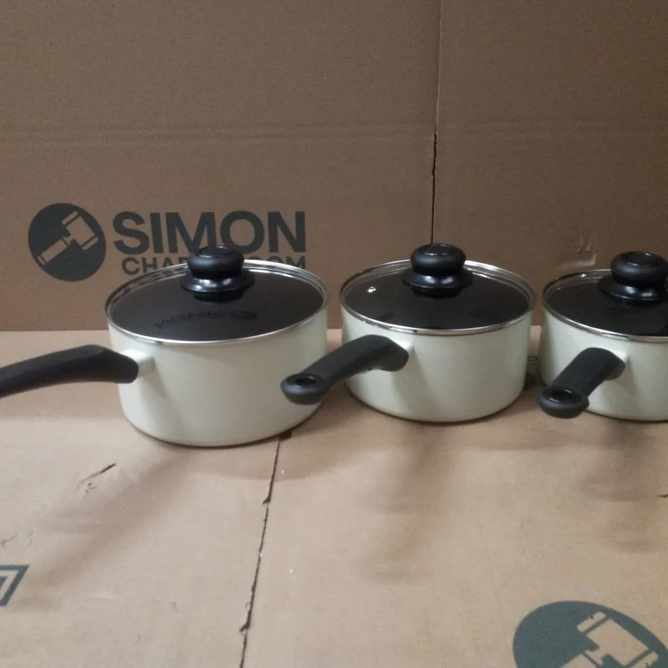 BOXED SWAN SWPS5023CRM 3 PIECE SAUCEPAN SET - CREAM