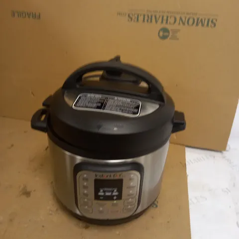 INSTANT POT DUO MINI PRESSURE COOKER