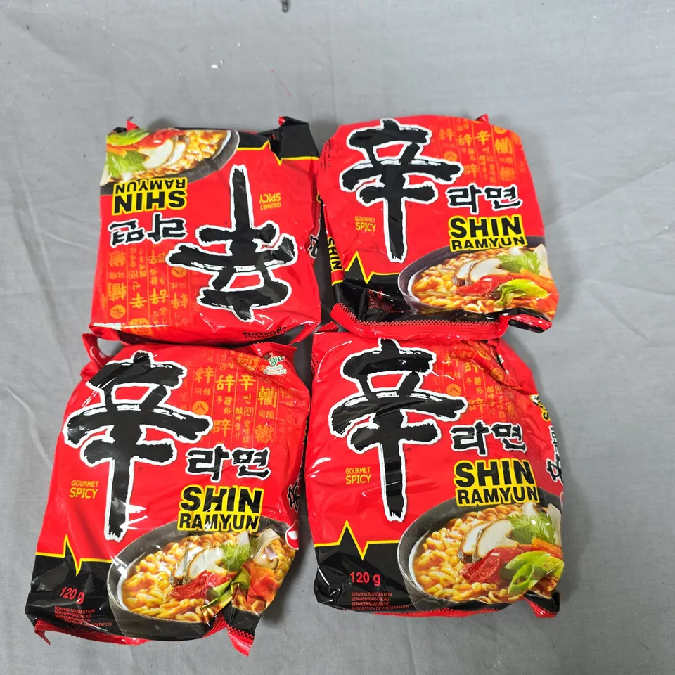 LOT OF 18 PACKS OF SHIN RAMYUN 120G NOODELS 