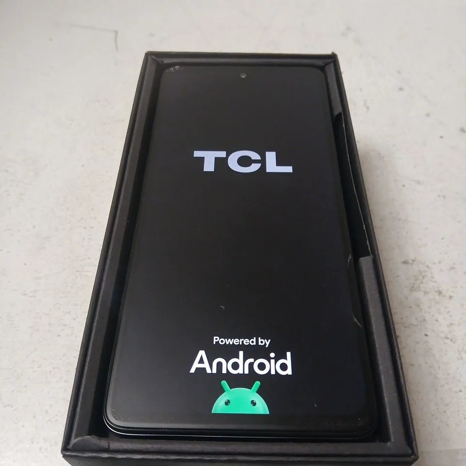 TCL T803D SMARTPHONE – BLACK, BOXED - POWERS ON 