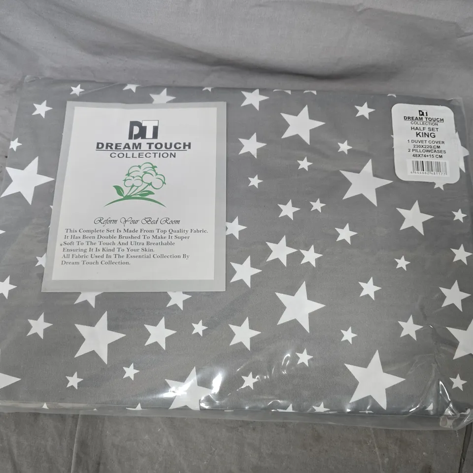 DREAM TOUCH COLLECTION DUVET COVER SET – KING SIZE, STAR PATTERN