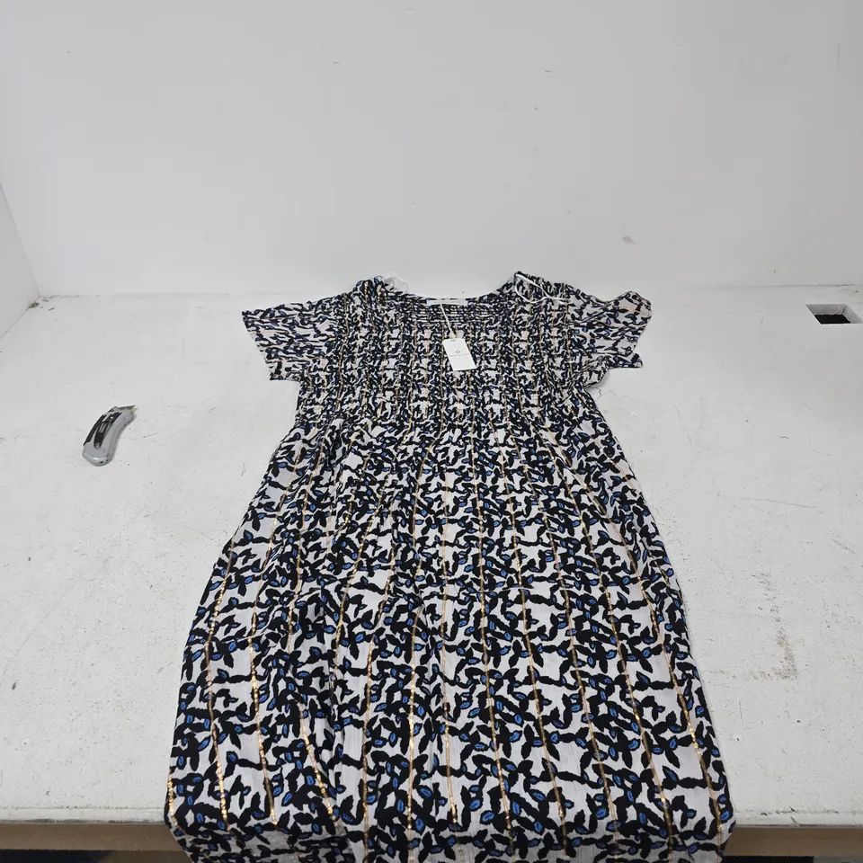 BOX OF APPROXIMATELY 60 ASSORTED CLOTHING ITEMS TO INCLUDE: MAISON DE NIMES DRESS