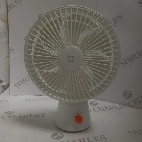 BOXED SMALL DESK FAN - WHITE