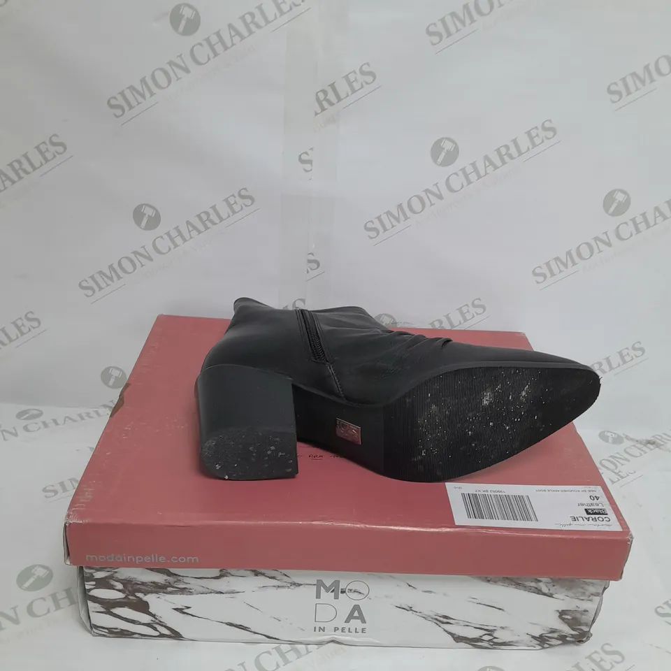 MODA BLACK ANKLE BOOTS SIZE 7