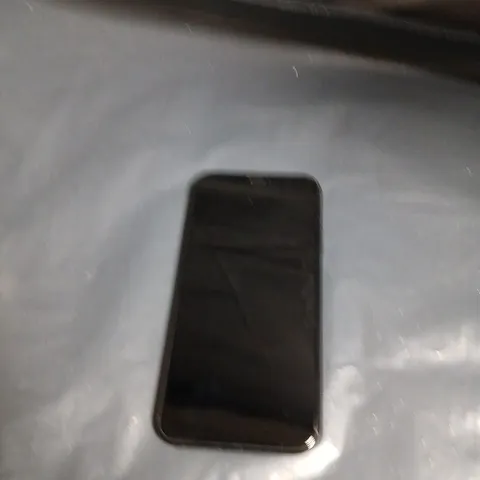 APPLE IPHONE  – BLACK 