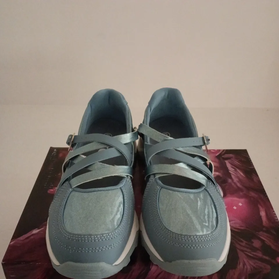 BOXED PAIR OF KOI KYUBI SHIMMERING HIKING MARY JANES – MINT/BLUE, UK SIZE 6