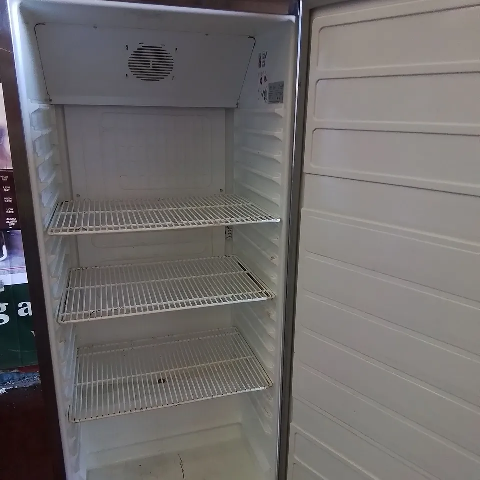 ELECTROLUX TALL COMMERCIAL FRIDGE Model RO4PVF-4GK