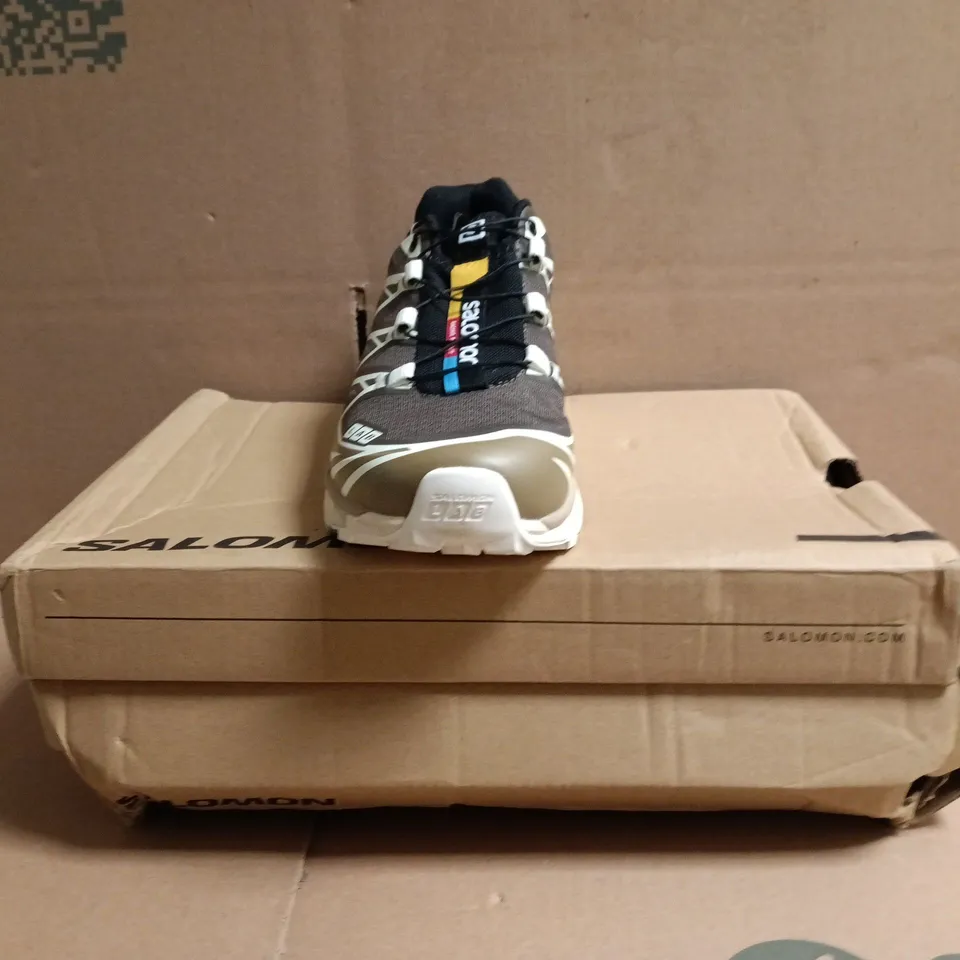 BOXED PAIR OF SALOMON XT-6 RECUT TRAINERS IN BROWN/VANILLA SIZE UK 4